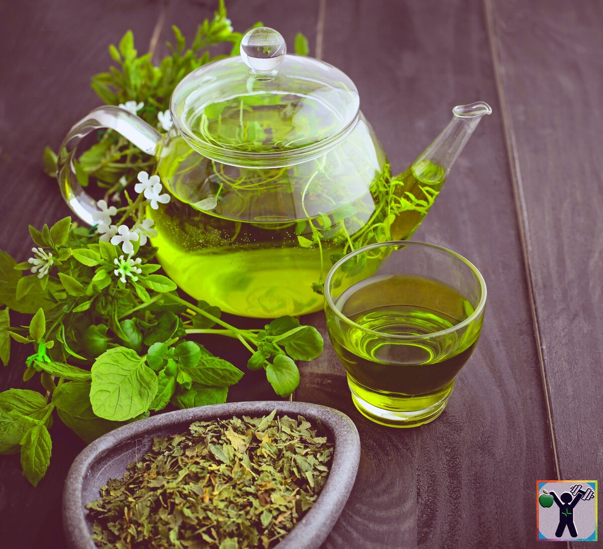 Травы вместо чая каждый день. Чай с тархуном. Зеленый чай Тархун. Зеленый чай "липовый цвет". Зеленый травяной чай.