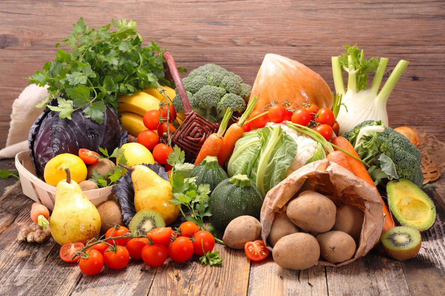 Овощи и фрукты. Продукты овощи. Фрукт. Овощи разные.