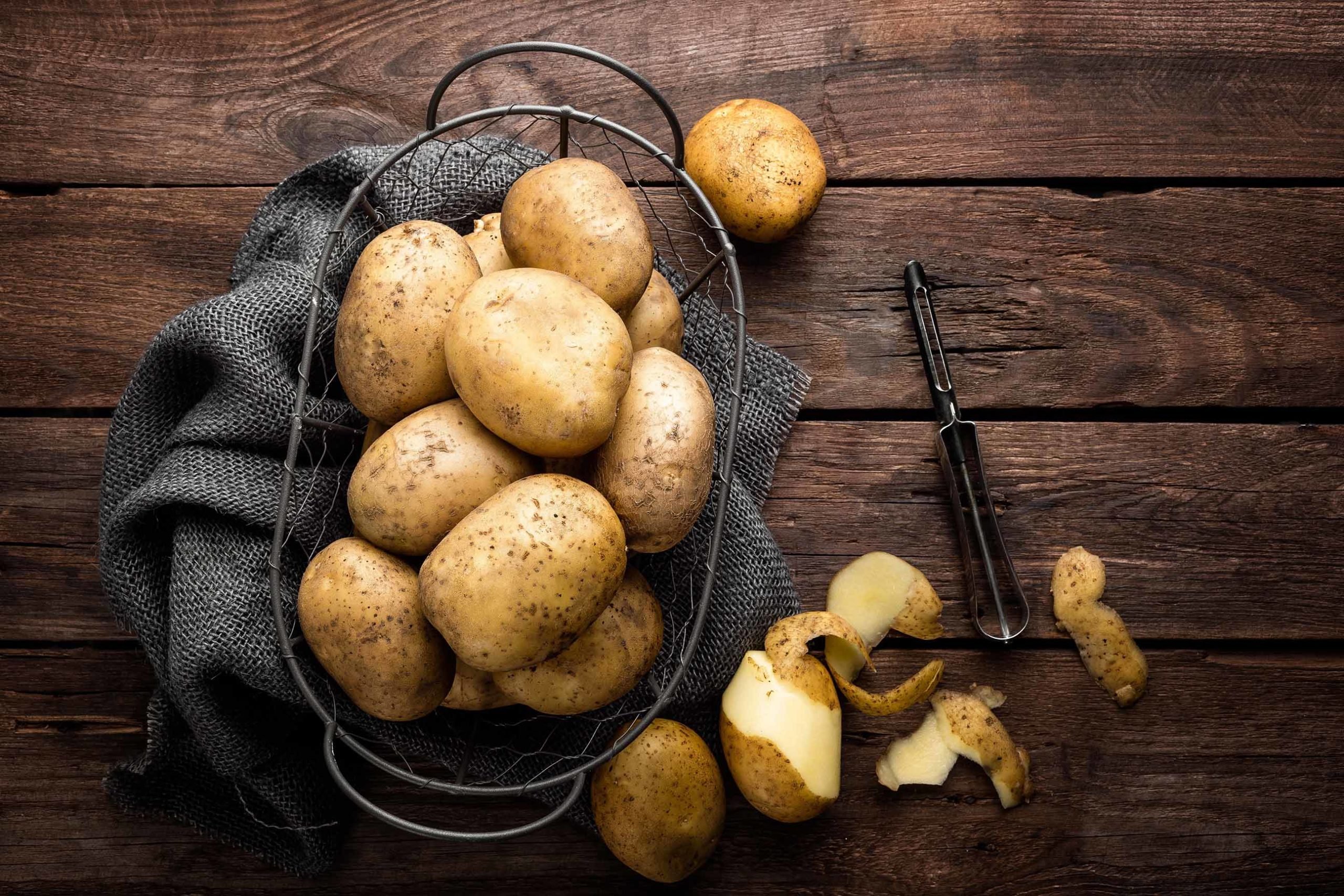 Картофель в темноте. Сорт картофеля Прайм. Картофель ла страда. Картофель Эстетика. Картошка картинка.