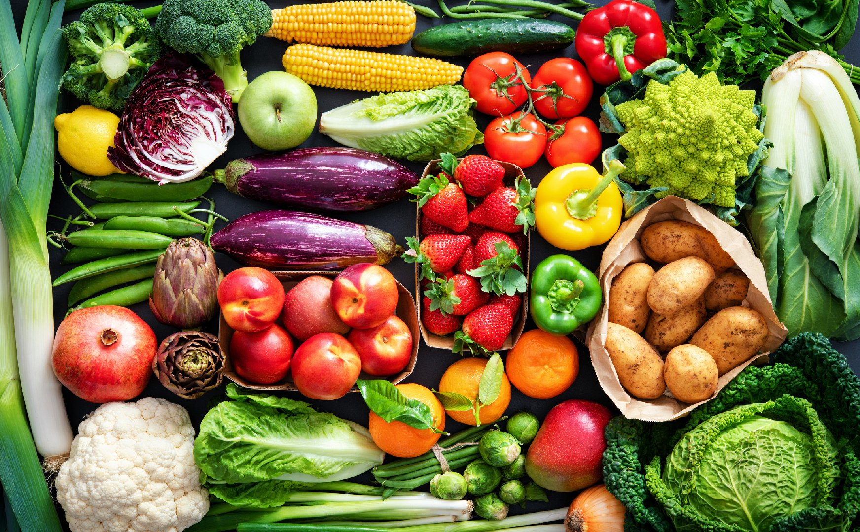 Овощи и фрукты. Красивые овощи. Сочные овощи. Свежие овощи и фрукты.