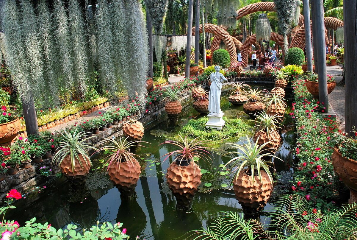 Парк мадам Нонг Нуч Паттайя. Тропический сад Нонг Нуч Таиланд. Сад орхидей в Паттайе. Сад орхидей мадам Нонг Нуч.