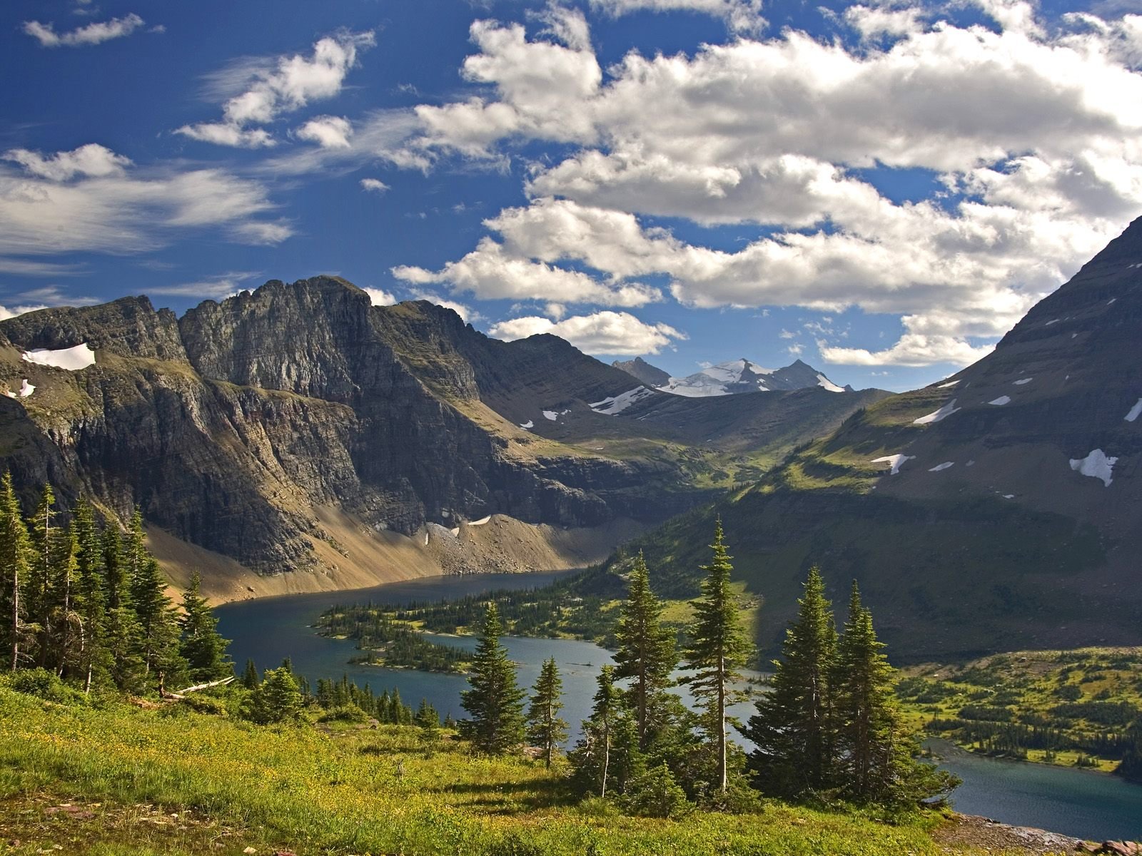 Национальные парки и заповедники северной америки. Национальный парк Глейшер Монтана. Штат Монтана природа. Глейшер (национальный парк, Канада). Штат Монтана национальный парк Глейшер озеро.