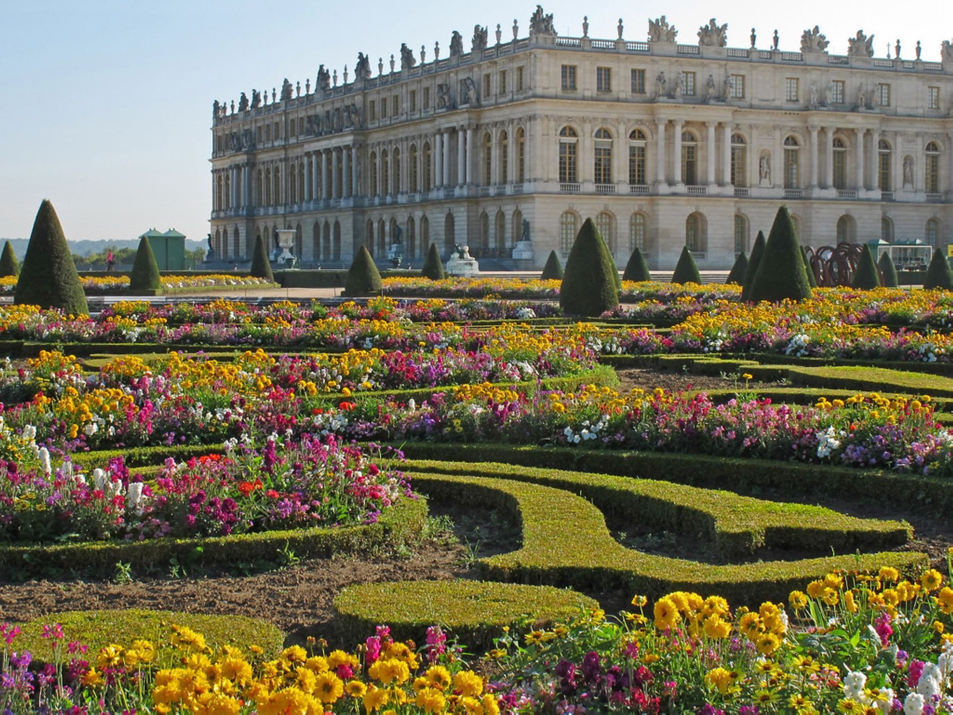 Chateau de versailles. Версальский дворец. Версаль. Версальский дворец дворцы Франции. Замок Версаль в Париже. Версальский дворец и сады во Франции.
