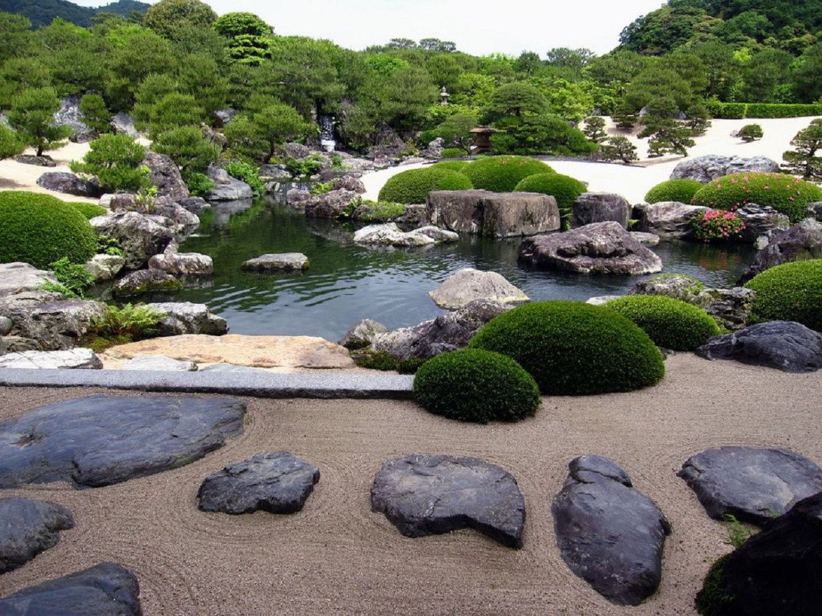 Японские камни купить. Каменные сады Японии. Сад 7 камней в Японии. Японский сад хиранива. Дзенский сад камней.