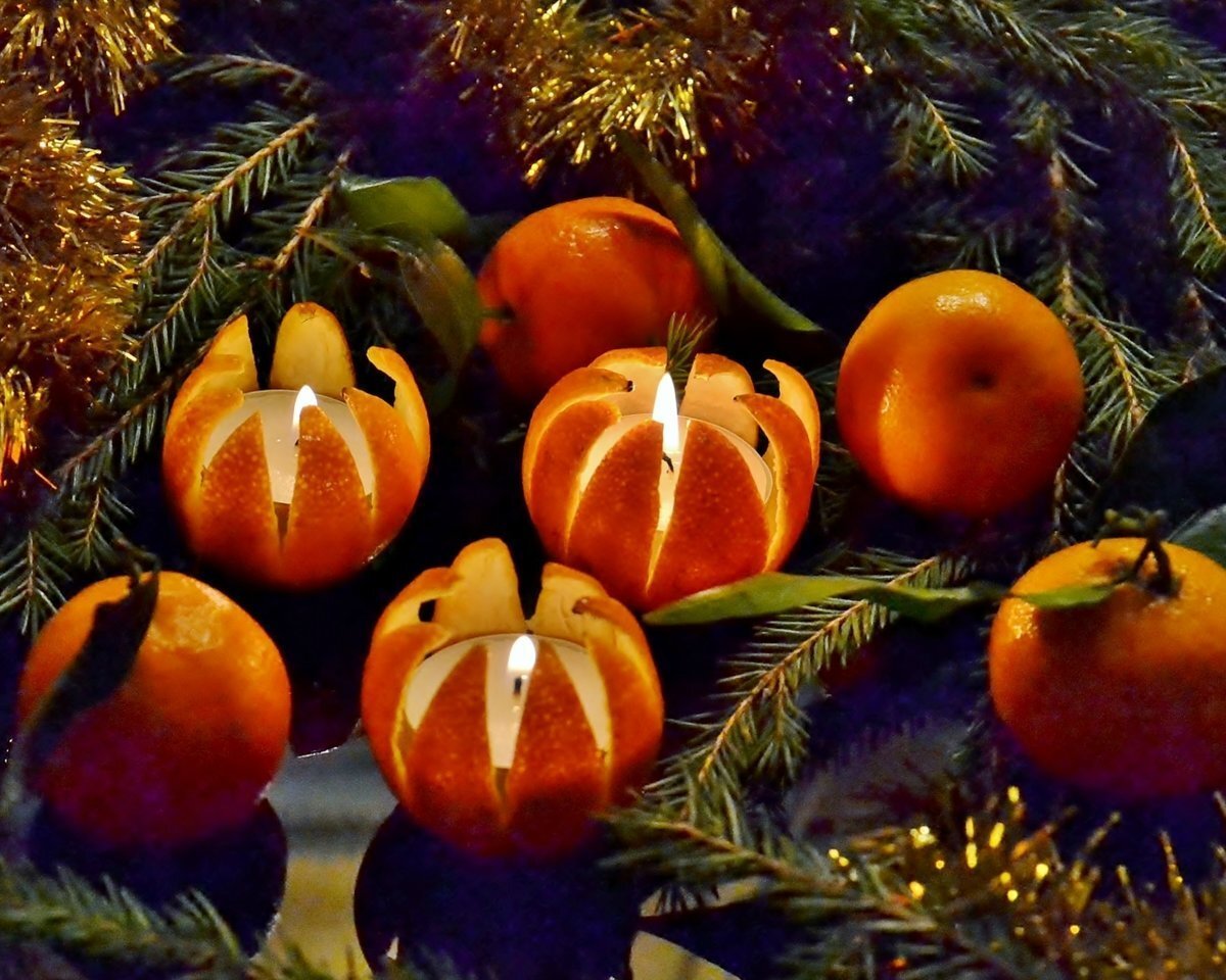Елочная игрушка мандарин. Новогодний мандарин.. Мандарины новый год. Мандарины и елка. Новый год мандаринки мы готовы